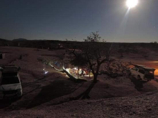 Ozohere Campsite And Himba Village Uis Экстерьер фото