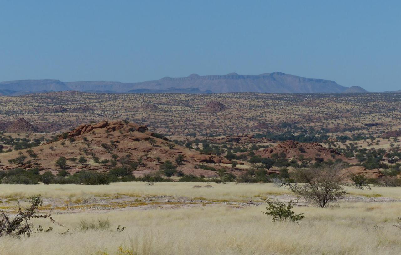 Ozohere Campsite And Himba Village Uis Экстерьер фото