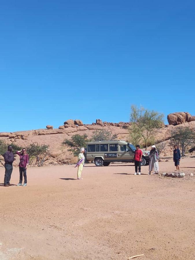 Ozohere Campsite And Himba Village Uis Экстерьер фото