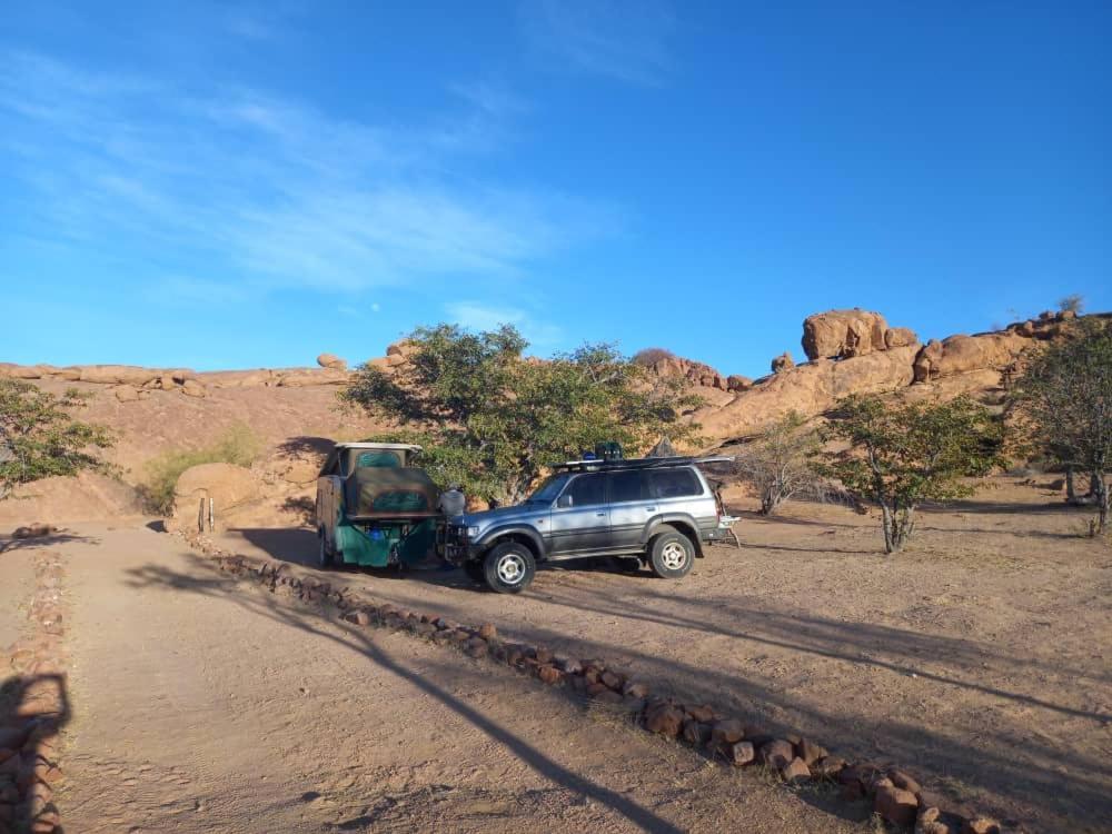 Ozohere Campsite And Himba Village Uis Экстерьер фото